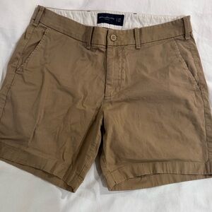 Men’s Abercrombie khaki shorts